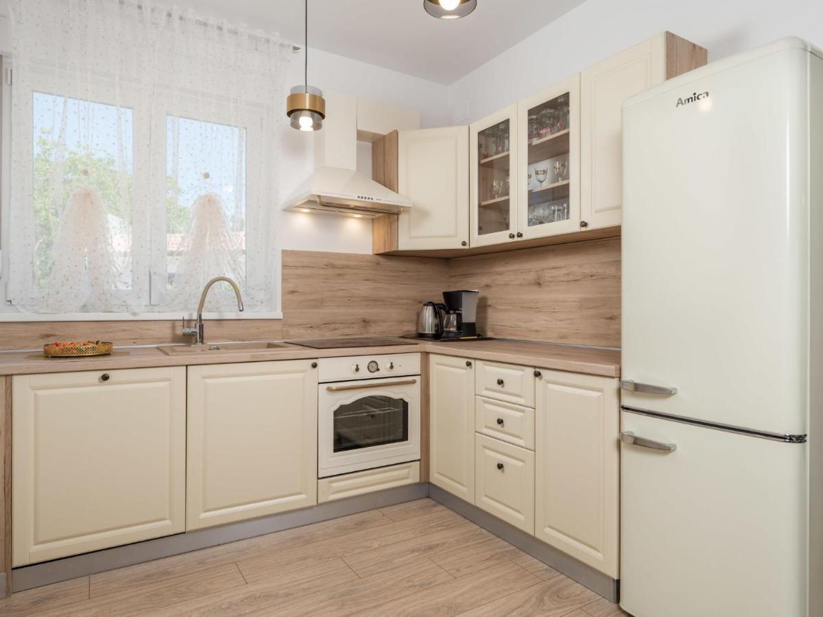 Holiday Home Villa Palma - Krk148 By Interhome Pinezići Εξωτερικό φωτογραφία