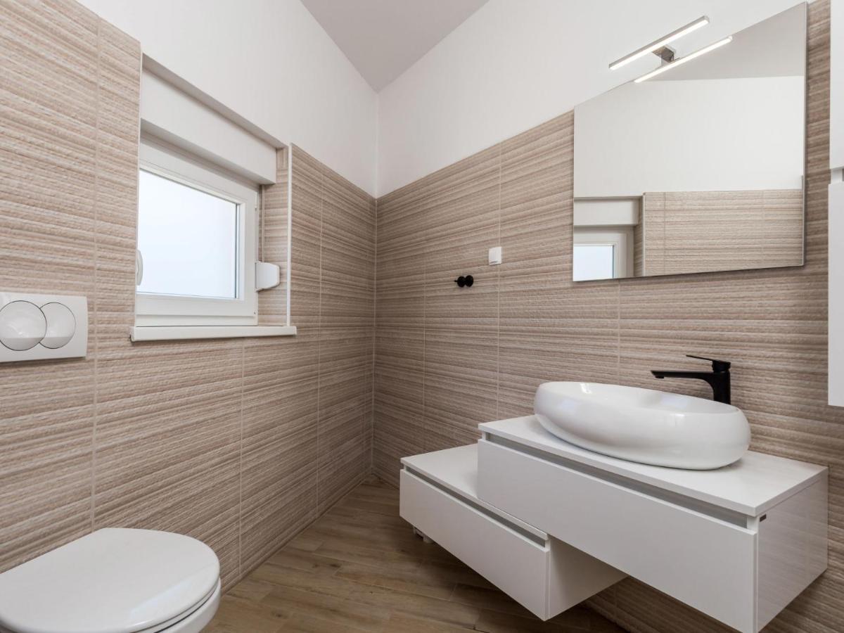 Holiday Home Villa Palma - Krk148 By Interhome Pinezići Εξωτερικό φωτογραφία